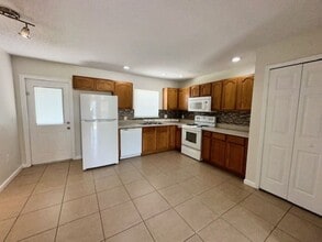 658 McKinley Ct in Kissimmee, FL - Building Photo - Building Photo