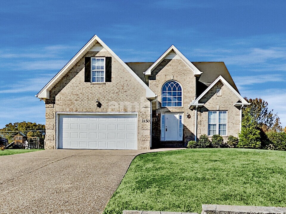 1150 Rock Ledge Pass in Gallatin, TN - Building Photo