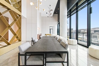 1235 De Bleury Rue in Montréal, QC - Building Photo - Building Photo