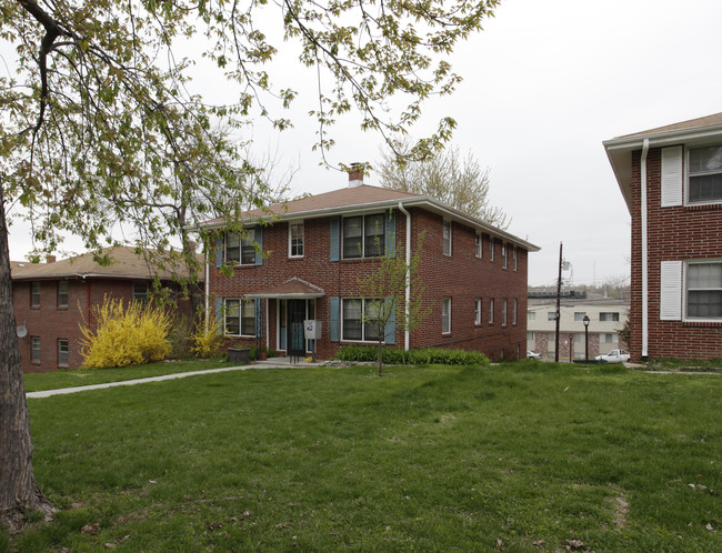 1007 N 48th Ave in Omaha, NE - Foto de edificio - Building Photo