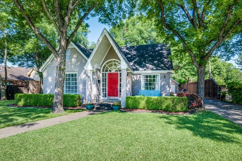 315 Harbin Ave in Waxahachie, TX - Building Photo