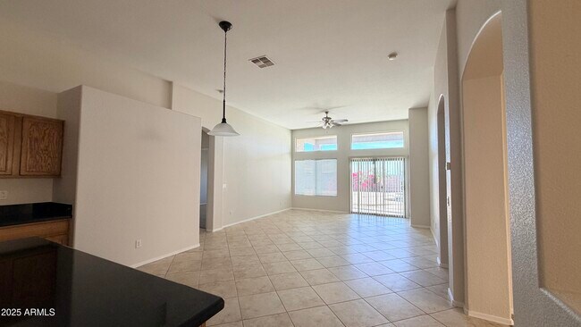 22180 N Sunset Dr in Maricopa, AZ - Building Photo - Building Photo