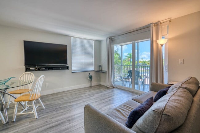 5700 Bonita Beach Rd SW