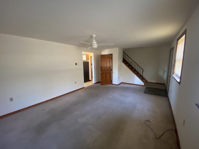 1414 Twin Pine Rd in Stroudsburg, PA - Foto de edificio - Building Photo