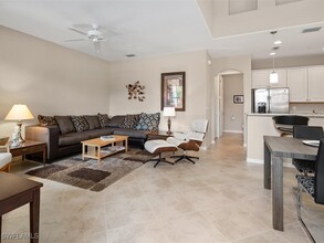 9071 Albion Ln N in Naples, FL - Building Photo - Building Photo
