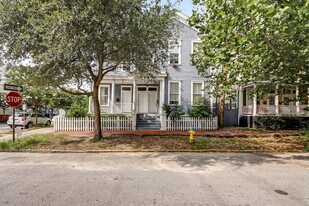 423 E Duffy St in Savannah, GA - Building Photo