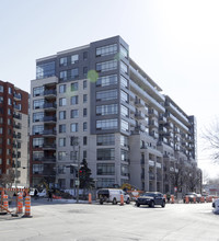 Condos Vue Phase 1-4 in Montréal, QC - Building Photo - Building Photo