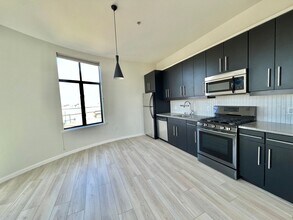 3801 San Pablo Ave in Emeryville, CA - Building Photo - Building Photo