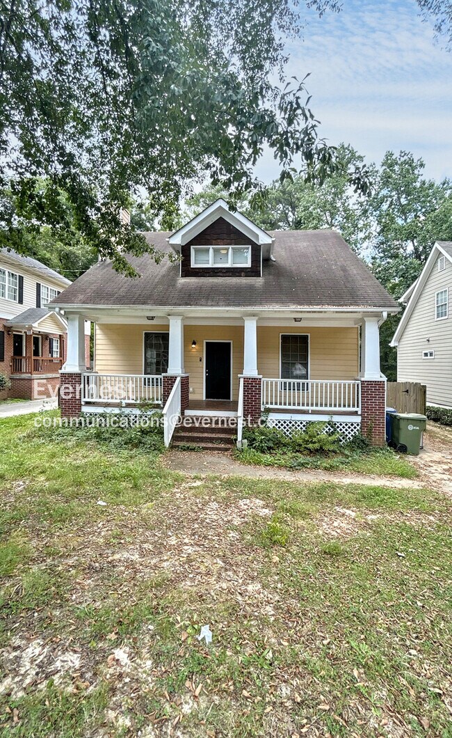 property at 992 Sims Ave NW