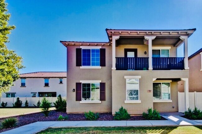 property at 3954 E Leslie Dr