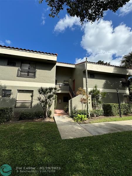 2511 NW 49th Terrace in Coconut Creek, FL - Building Photo