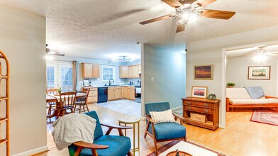 443 Arrowhead Rd, Unit ID1385599P in Front Royal, VA - Foto de edificio - Building Photo