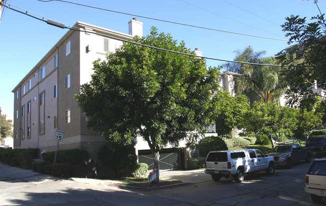 1756 Essex St in San Diego, CA - Building Photo - Building Photo