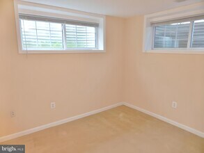 5208 Heming Ave in Springfield, VA - Building Photo - Building Photo