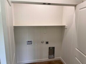 2208 J E Woody Rd in Springtown, TX - Foto de edificio - Building Photo