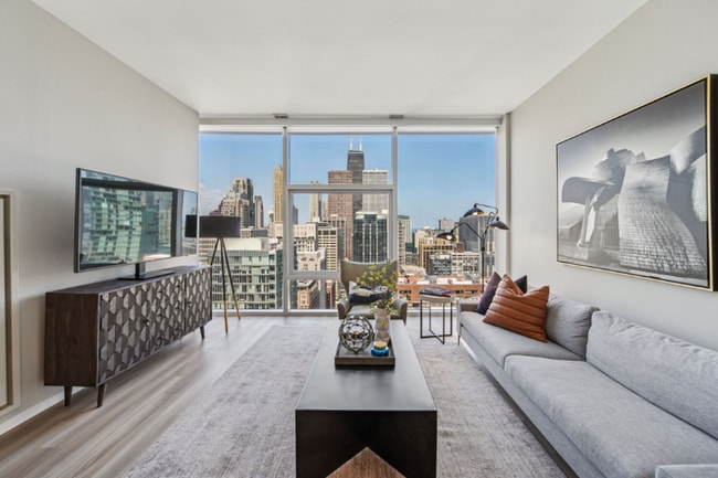 property at 176 E Illinois St