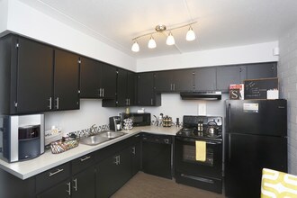 Westmount at Downtown Tempe Apartments in Tempe, AZ - Building Photo - Interior Photo