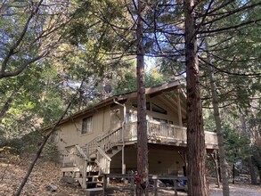 25370 Wrightwood Dr in Idyllwild, CA - Building Photo - Building Photo