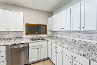 6300 N East Park View St in Park City, KS - Building Photo - Building Photo