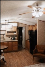 134 Co Rd 743 in Buna, TX - Building Photo - Building Photo