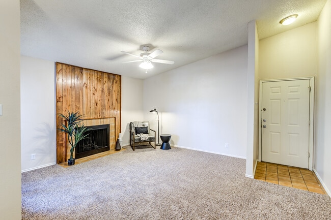 ReNew Holiday Hill® in Midland, TX - Building Photo - Building Photo