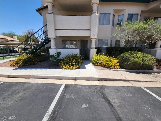property at 1412 Oak Rock Dr