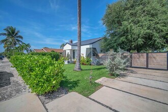 1402 North N Street in Lake Worth Beach, FL - Building Photo - Building Photo