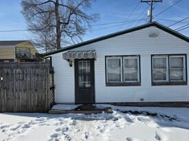 48 1/2 E Main St in Mooresville, IN - Building Photo