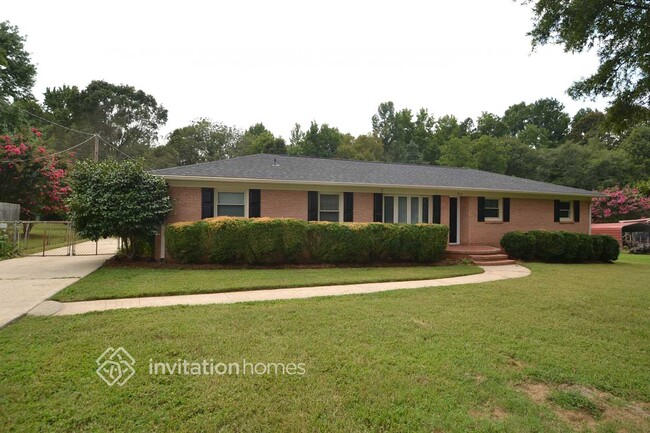 property at 3310 Paula Cir