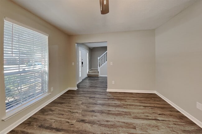 3911 Spring River Dr in Pearland, TX - Building Photo - Building Photo