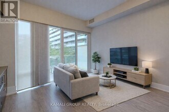 20 John St in Toronto, ON - Building Photo - Building Photo