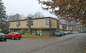 5421 Lester Rd in Cincinnati, OH - Building Photo - Building Photo