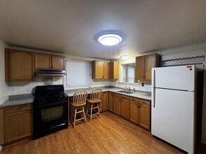 1027 West St in Riverhead, NY - Building Photo - Building Photo