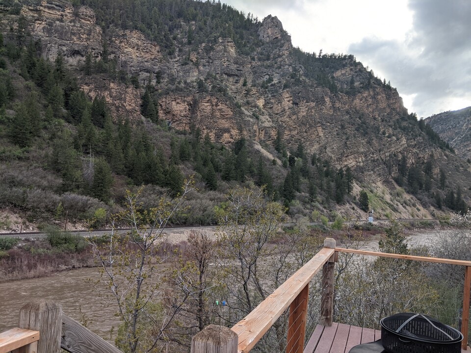 97 Wildwood Ln in Glenwood Springs, CO - Building Photo