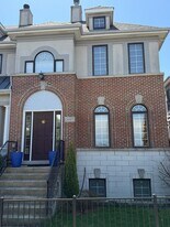 2007 Alta Vista Ct in Naperville, IL - Building Photo