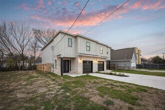 8218 Lawler St in Houston, TX - Building Photo - Building Photo