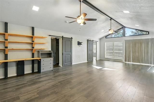 507 Longo Ct in Runaway Bay, TX - Building Photo - Building Photo