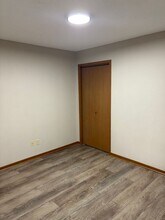 408 3rd Ave SW in Cascade, IA - Building Photo - Building Photo