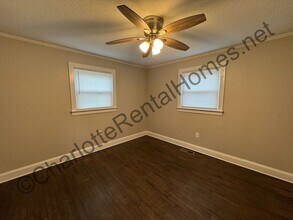 901 N Weldon St in Gastonia, NC - Building Photo - Building Photo