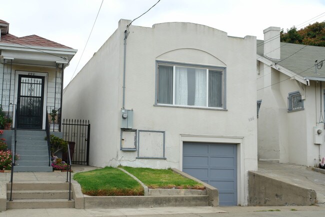 884-886 43rd St in Oakland, CA - Foto de edificio - Building Photo