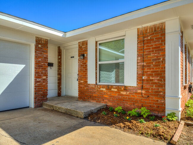 property at 14008 Gateway Dr