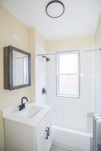 4019 W School St in Chicago, IL - Building Photo - Building Photo