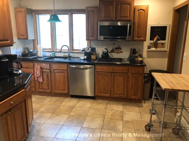 43 Thurston St, Unit #2