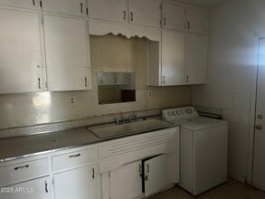 1610 N Sulphur Springs St in Douglas, AZ - Building Photo - Building Photo