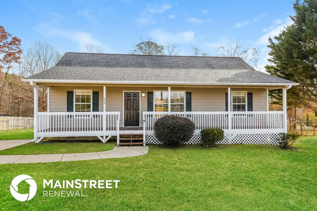 400 Pleasant Way in Temple, GA - Foto de edificio