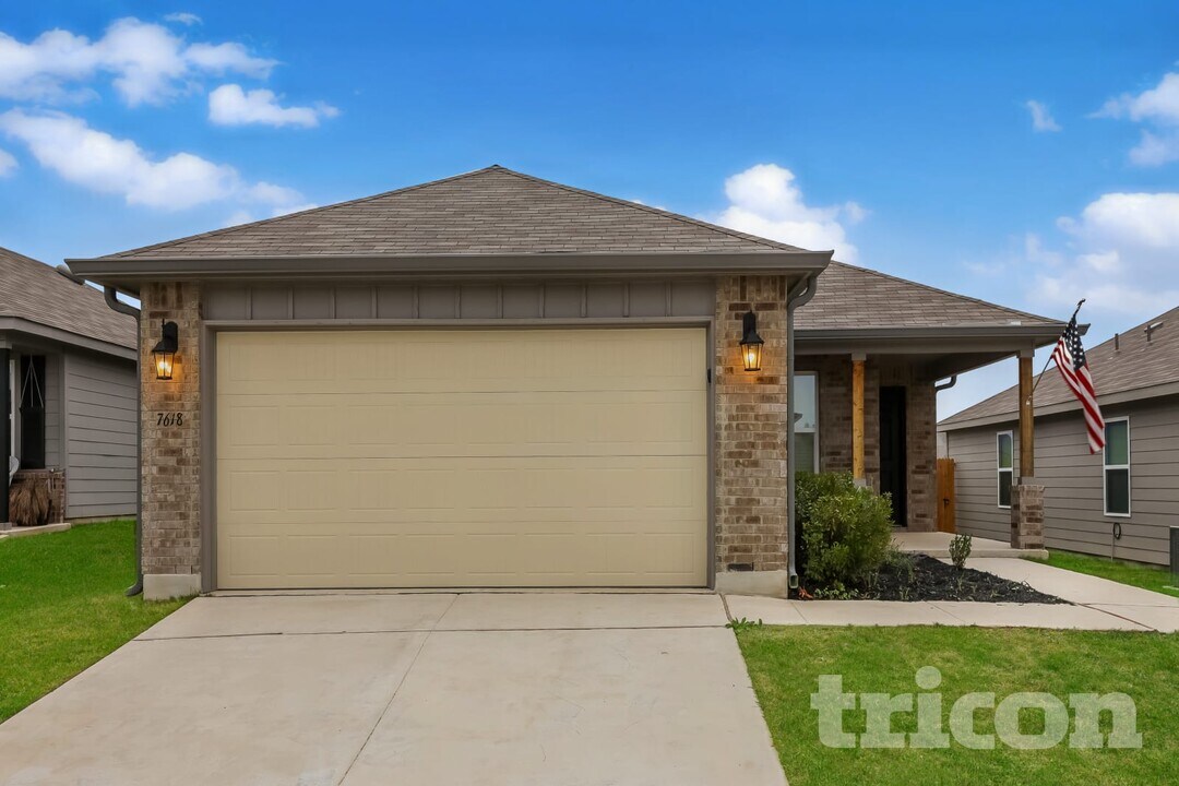 7618 Crestway Ridge in San Antonio, TX - Building Photo