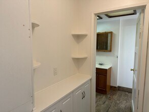 16 Lemon Dr in Camarillo, CA - Building Photo - Building Photo