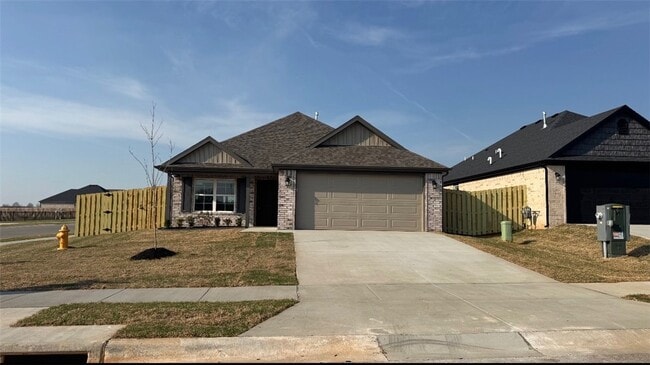 property at 1100 Maclaren Ave