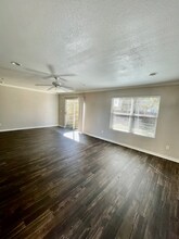 2525 S 3rd St in Waco, TX - Foto de edificio - Building Photo