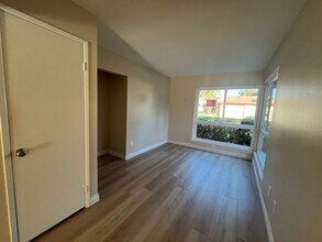 23115 Village 23 in Camarillo, CA - Building Photo - Building Photo